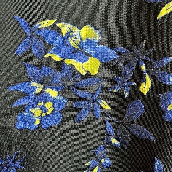 Dennis Basso Women's Floral Jacquard Cropped Jacket - Picture 7 of 11